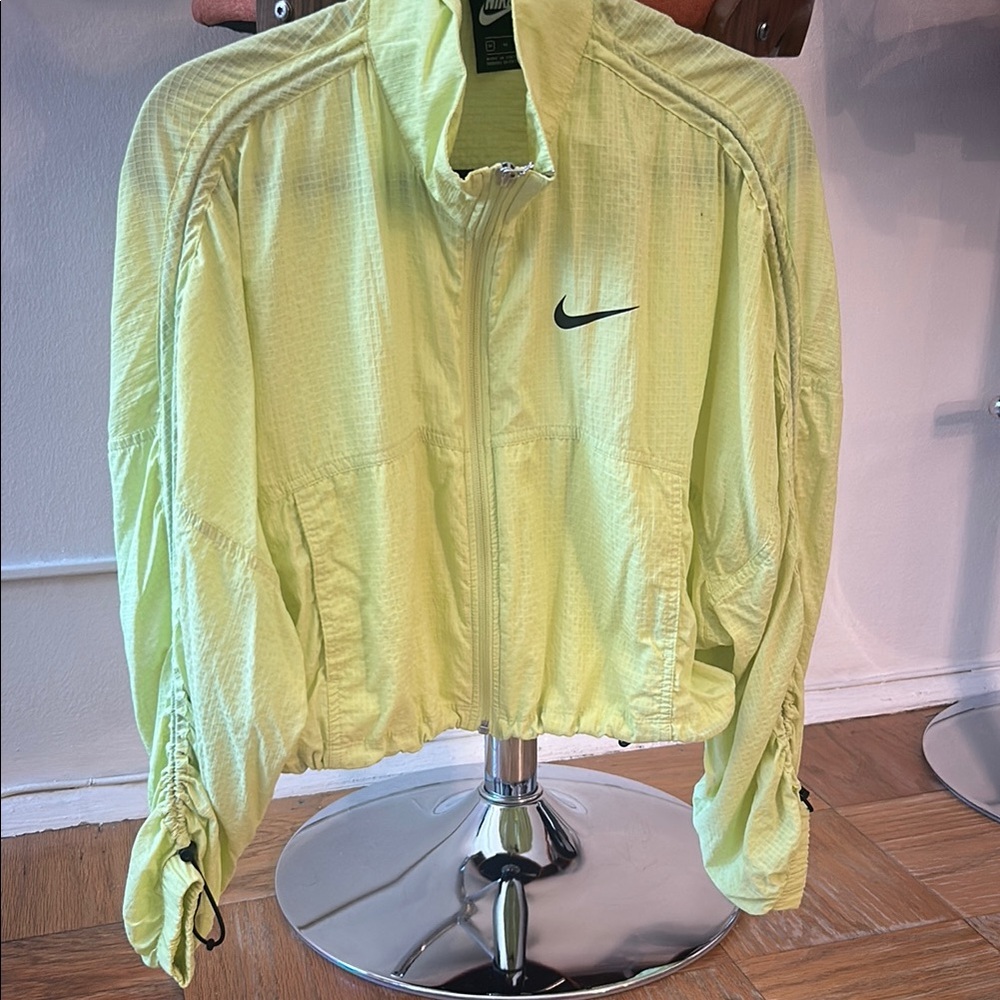 Nike Green Bomber Jacket Lightweight Performance